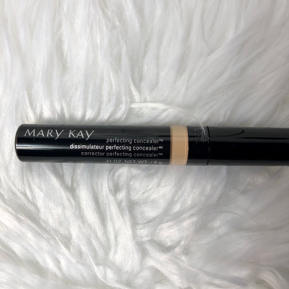 Mary Kay Perfecting Concealer Light Beige